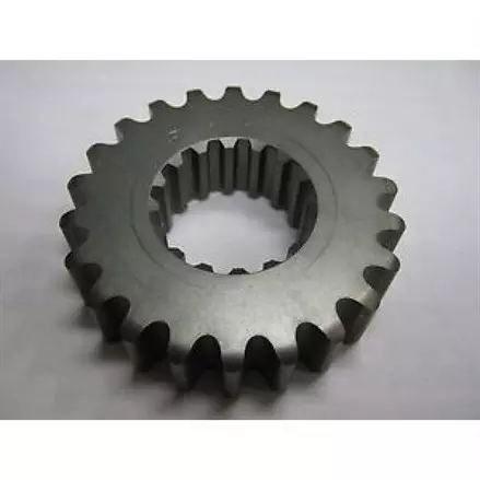 Шестеренка КП 22 зуба Yamaha Apex,  Nytro,  VK PRO,  RX1,  Rage,  Vector,  Venture 8FA-17682-20-00