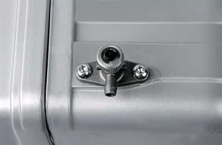 Краник для кофров GOBI